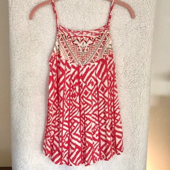 BEACH LUNCH LOUNGE Red and White Geometric Design Babydoll Top Size XS - Picture 9 of 10